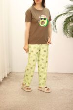 تیشرت شلوار اووکادو