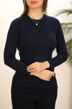 بلوز یقه گرد ساده