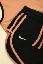 کراپ شورتک ورزشی